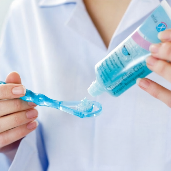 Набор для чистки ЯЗЫКА Miradent Tong-Clin Set (щетка + гель)