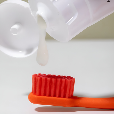 Детская зубная паста VOC kids F 1480 ppm "Сладкая клубника", 50 мл