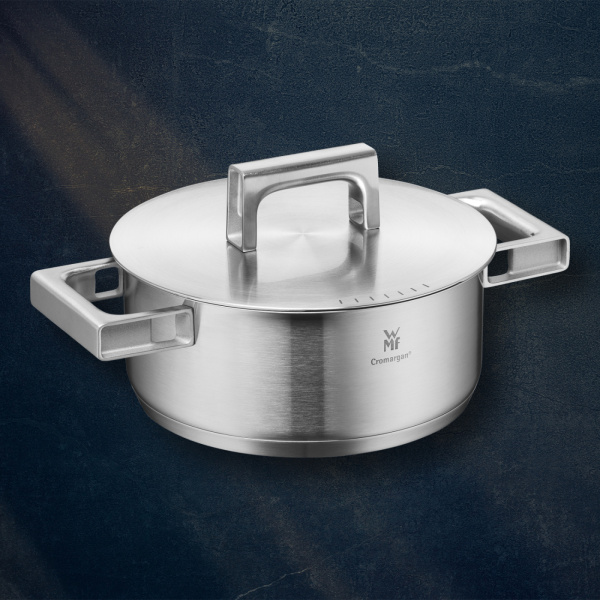 1794206030 Низкая кастрюля с крышкой WMF Ultimate Cool 20 см