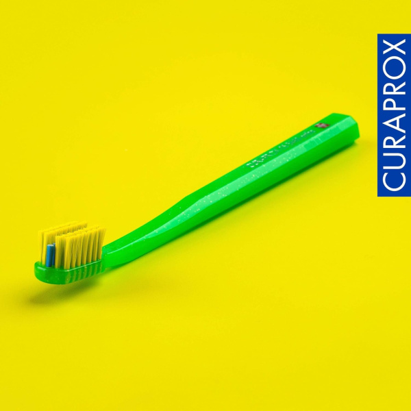 Ортодонтическая щетка CURAPROX с "углублением" (CS5460 "ortho") САЛАТОВАЯ