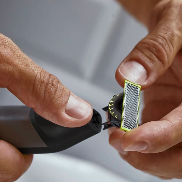 Триммер Philips OneBlade Pro QP6652/35, черный