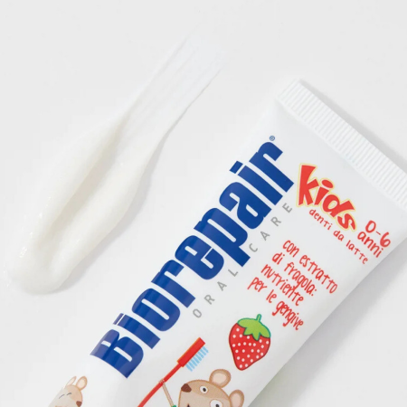 Детская зубная паста Biorepair Kids, без фтора (0-6 лет), 50 мл ЗЕМЛЯНИКА