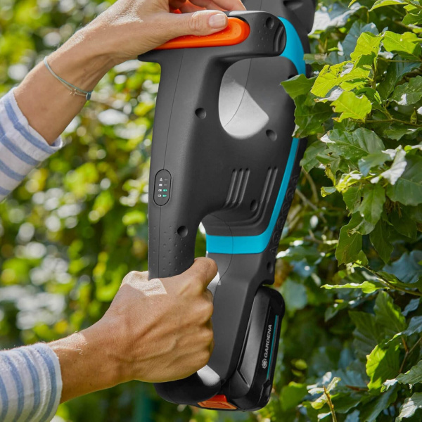 Кусторез аккумуляторный GARDENA EasyCut 40/18V - !БЕЗ АКБ и ЗУ